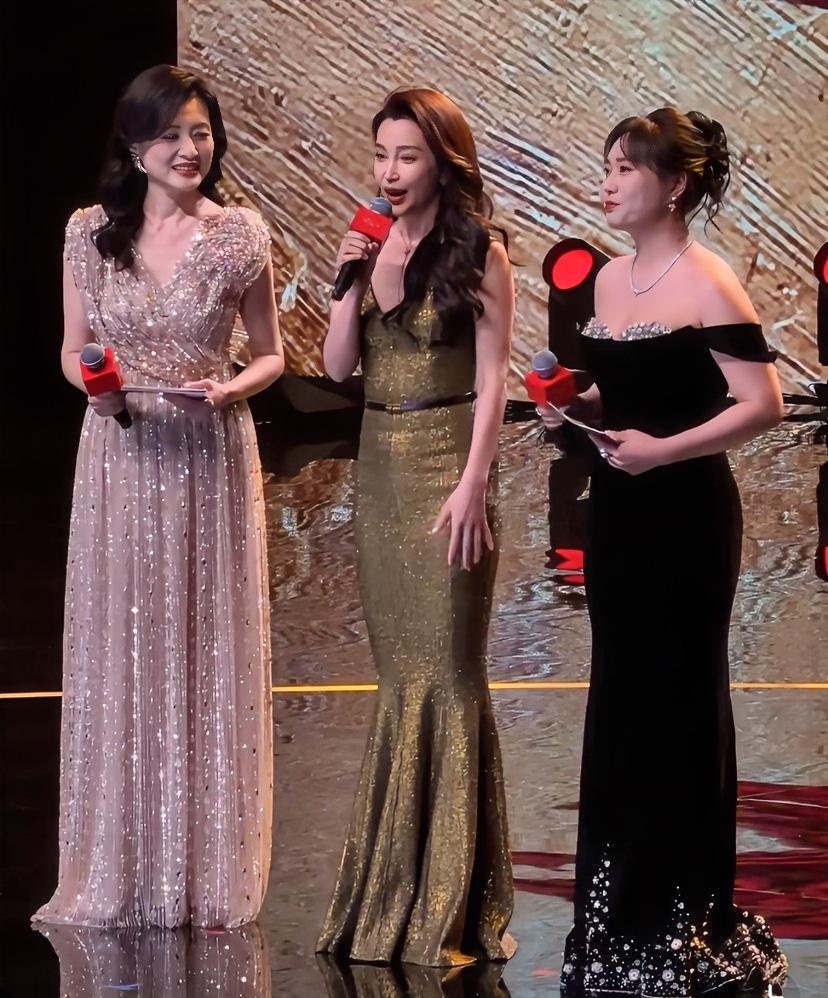 李雪琴，太厉害啦！跟周涛，李冰冰同框，丝毫没输！

不得不说，她这次的减肥太成功