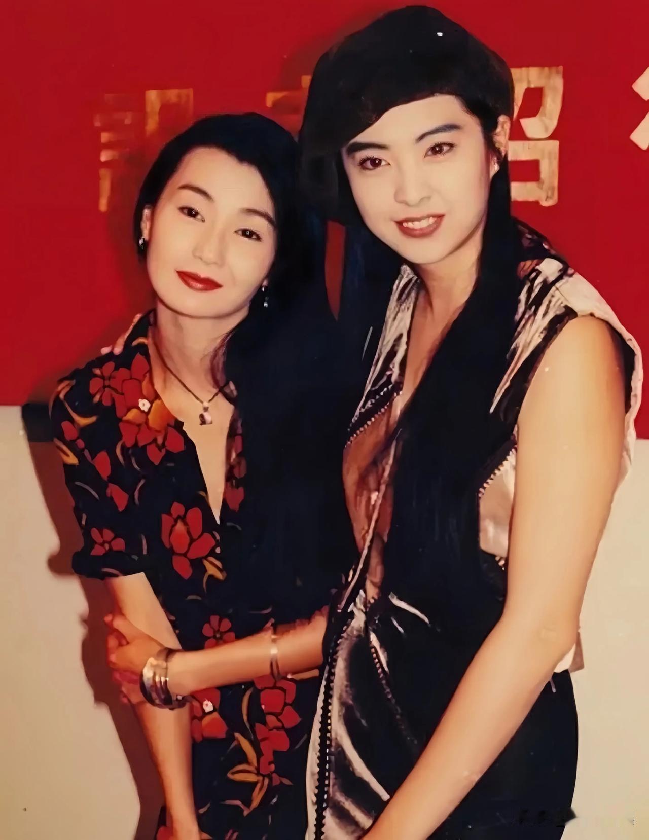 张曼玉、王祖贤出演的《青蛇》，大家觉得谁更出色？

A：支持张曼玉。
理由：张曼