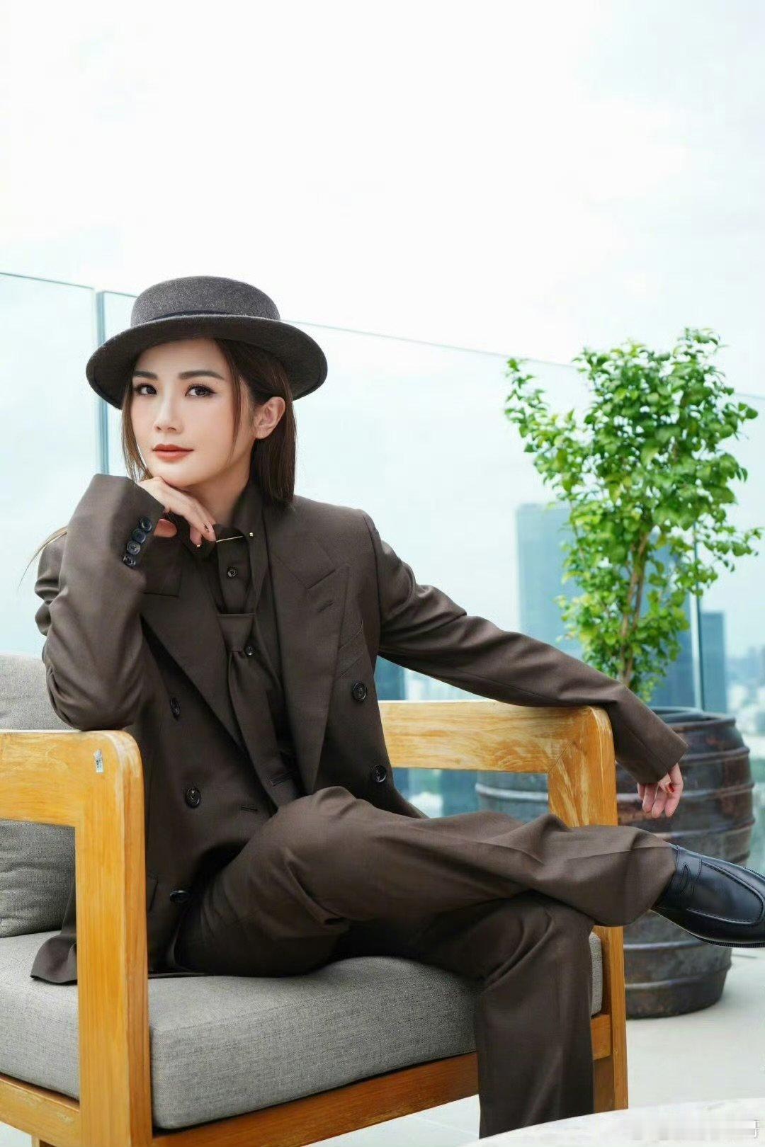 武艺见到阿sa会有不配得感 湖南卫视背后谁共情武艺了！聊理想型时被拆穿喜欢阿Sa