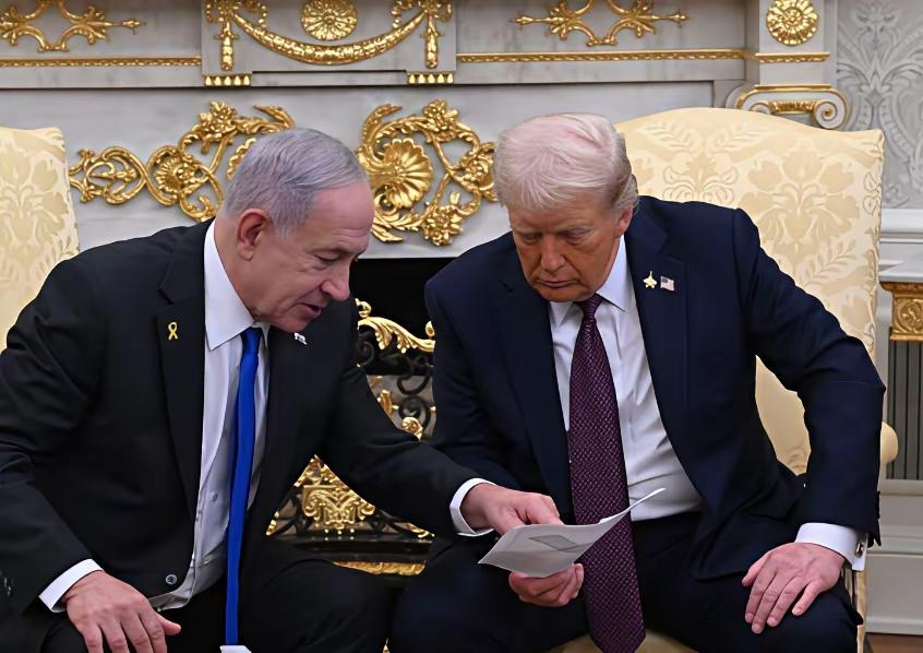 内塔尼亚胡坐不住了，跑去美国要说法！
当内塔尼亚胡急匆匆赶往华盛顿的时候，美伊这