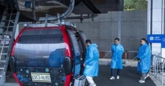 伊朗专家说后悔没买中国先进武器，现在吃的亏全是当年脑子里进的水？
伊朗军事评论员