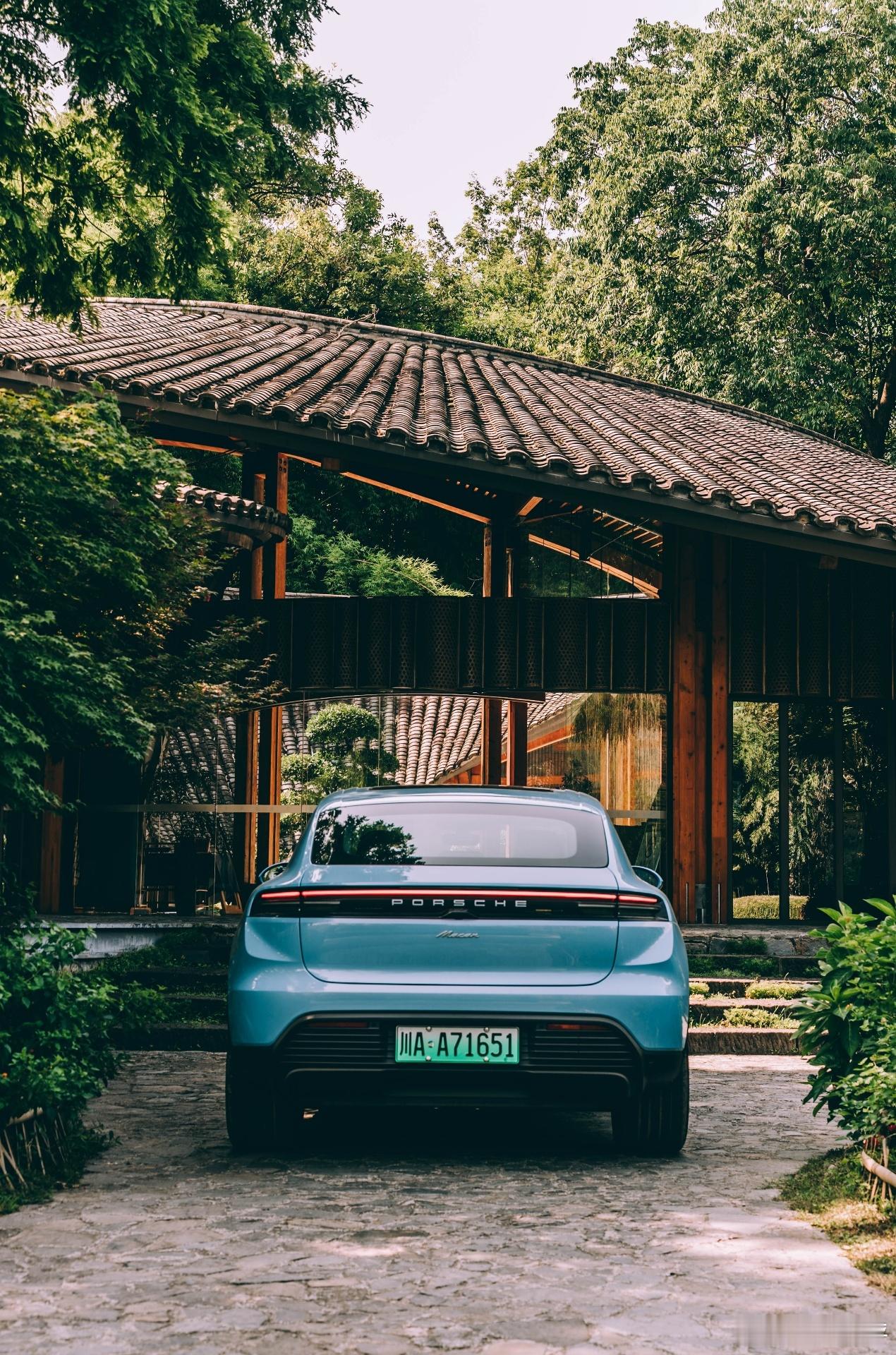 【保时捷纯电动Macan 视觉盛宴 西南秘境疾驰！】“南境·劲驰而行”再启新章！