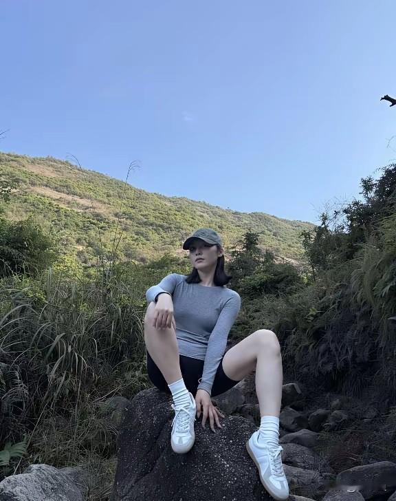 每日分享一句人生感悟，真的是治愈内耗的良方。就像洛克菲勒说的“起点不决定终点”，