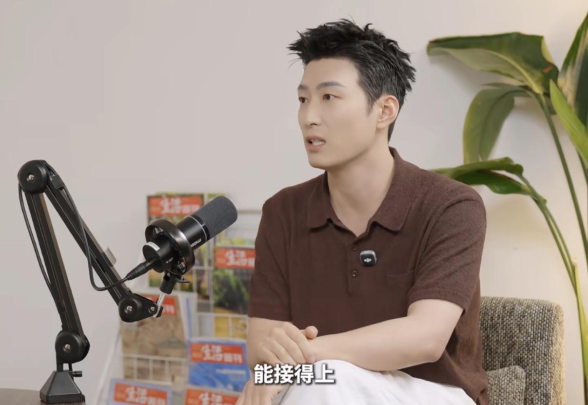 窦骁在拍《主角》之前，都不知道自己还能拍喜剧。因为在娱乐圈，很多人对窦骁的印象依