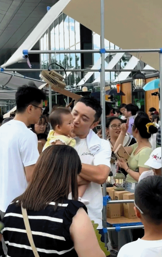 尼格买提一个夏天一条vlog 说好的一条呢？这分明是把我整个夏天的快乐都承包了！