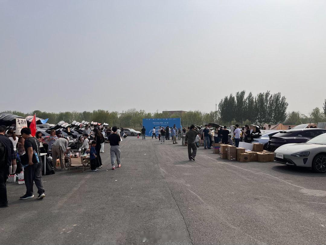 说来试个车赶上小米活动了，可真够热闹的，这小破车一激动油泵又烧了，老舅燃油车可太