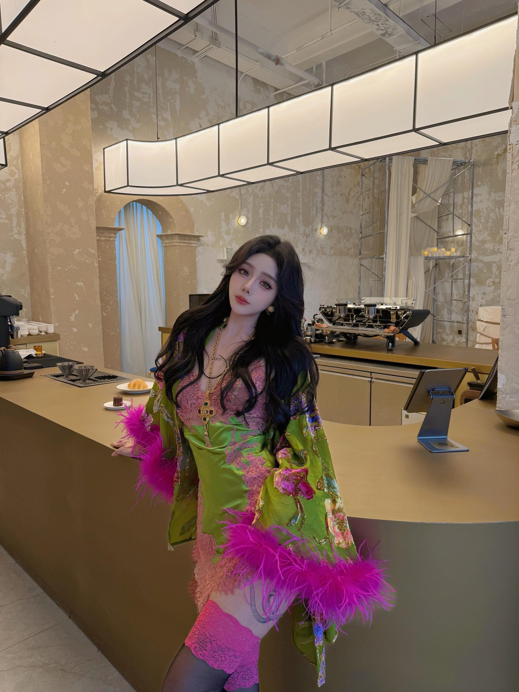 他说我单纯的时候 我就知道我演过了