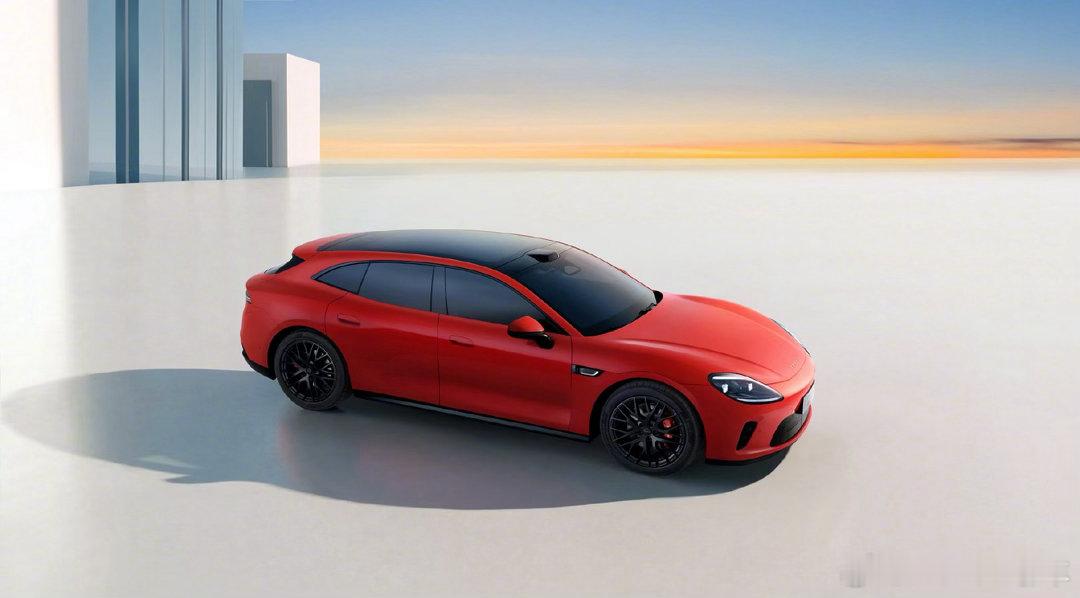 启境GT7定义含华量新高度 启境GT7太炸了！华为×广汽王炸组合，30万级直接把