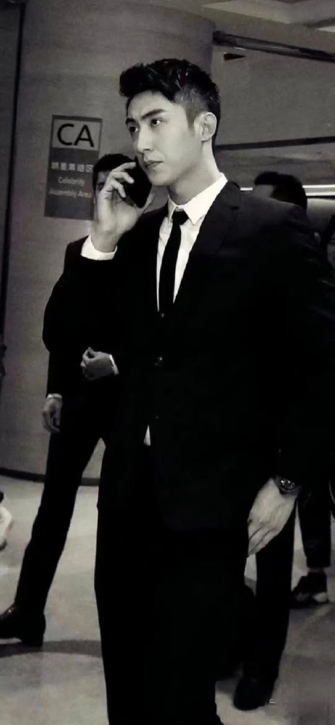 坏了对黄景瑜有刻板印象了《赢风》幕后班底好强！ ​​​