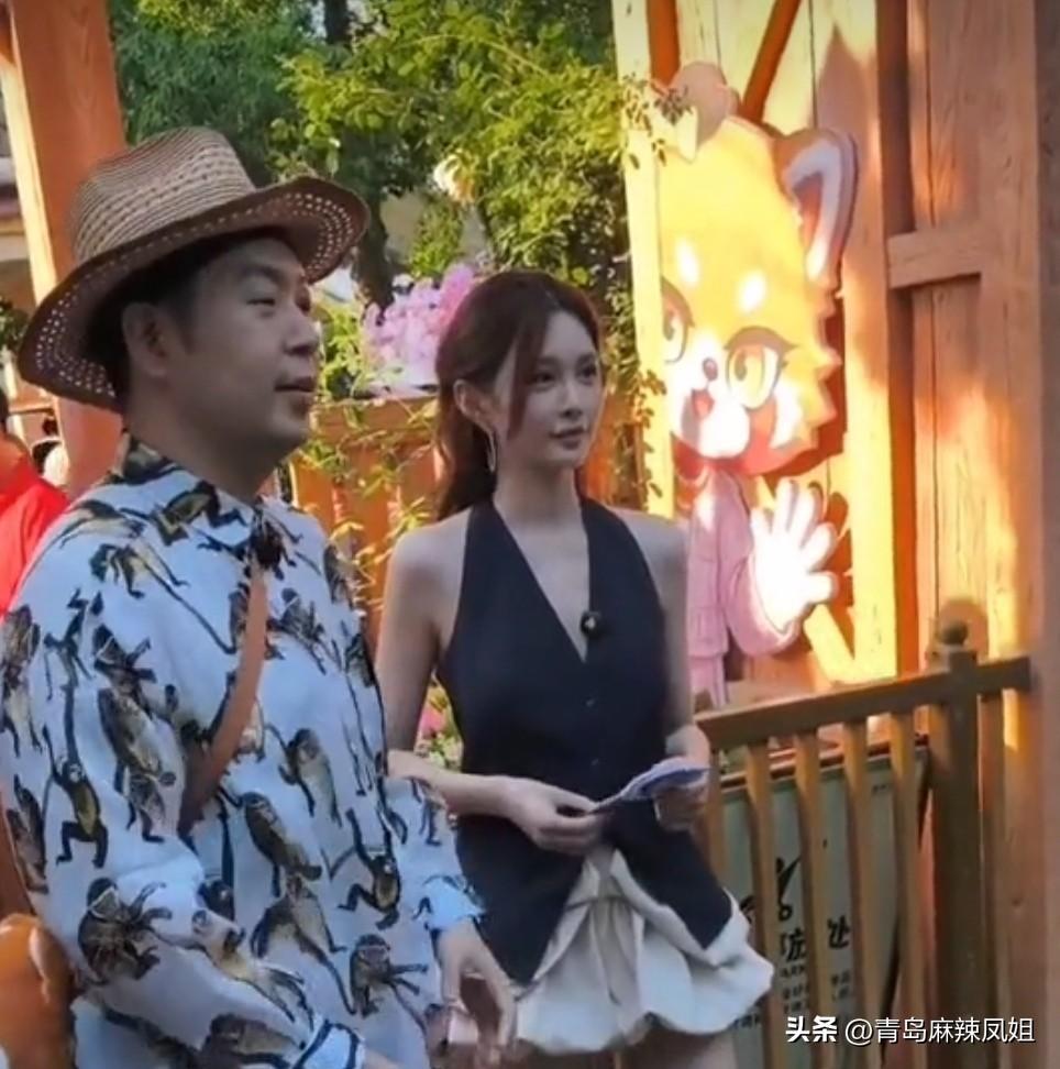 网传杜海涛沈梦辰秘密领证，出身悬殊引婆媳不和传闻。
杜海涛、沈梦辰同游郑州银基动