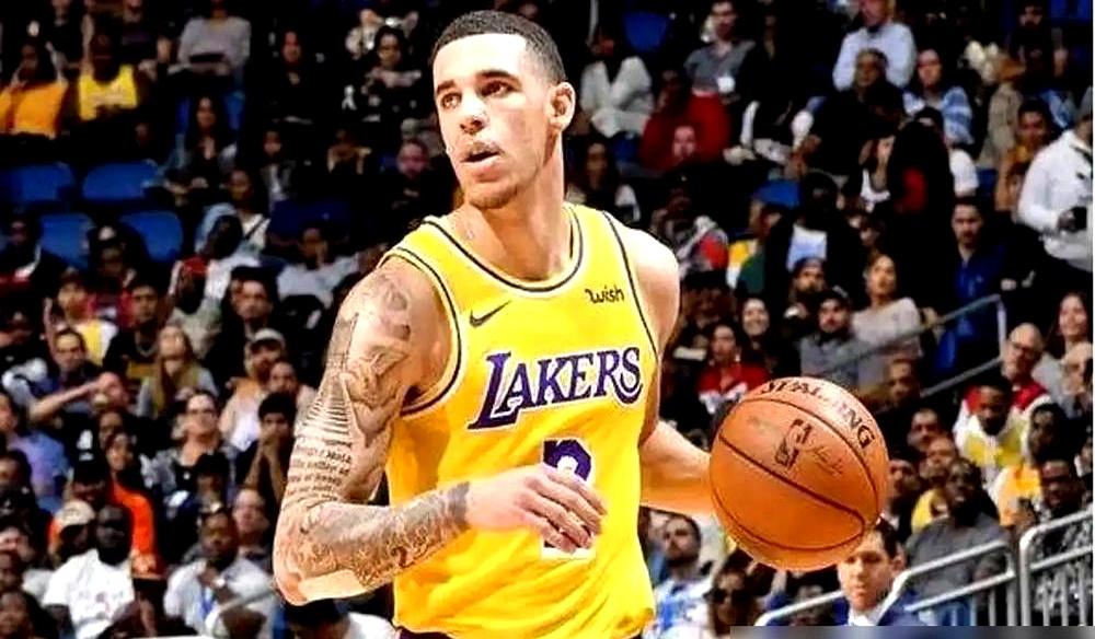 配上之前的杰伦布朗
 

凯尔特人拿了第18个冠军，杰伦·布朗捧起总决赛MVP奖