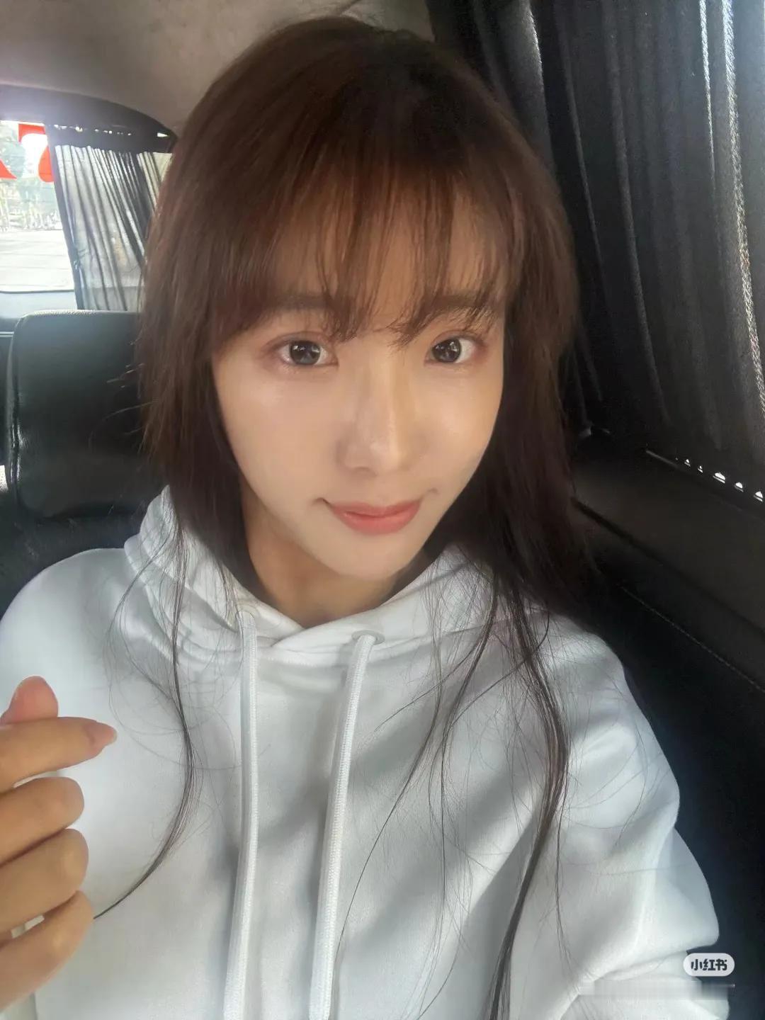 话说台湾近几年就推出了许多颜值和气质都相当不错的新晋博主，而MLC就是其中之一。