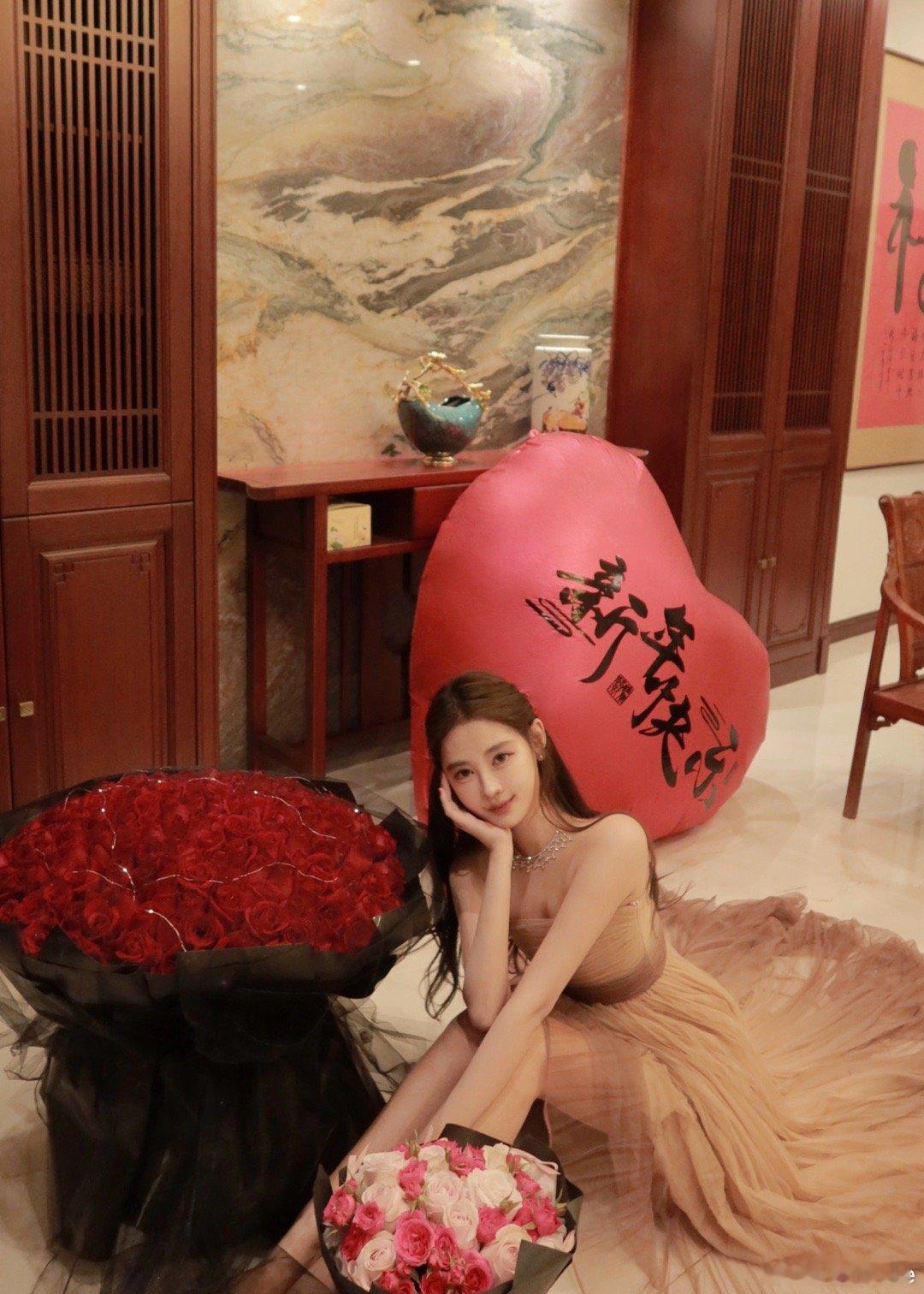 初一那天～在家里和家人朋友过了生日😘 ​​​