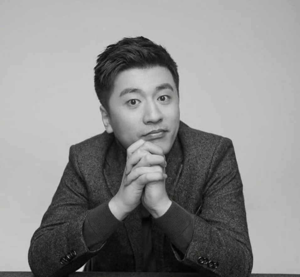 张雪峰去世讣告确认！张雪峰老师离世，年仅41岁🕯️峰学蔚来官方讣告：张雪峰老师