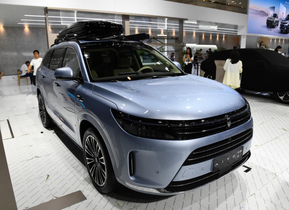 新款问界M7来了，起步价还不到25万，续航能达1000公里，提供5座和6座，你们