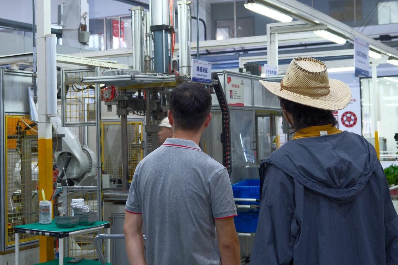 之前电影里有句台词：21世纪什么最重要？人才中重要。人才为什么重要呢？因为是人创