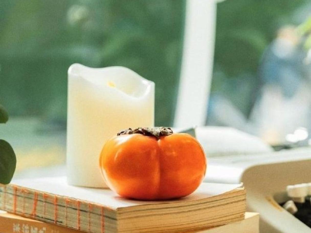 上联：贫在闹市无人问，下联怎么对下联：富在深山有远亲。