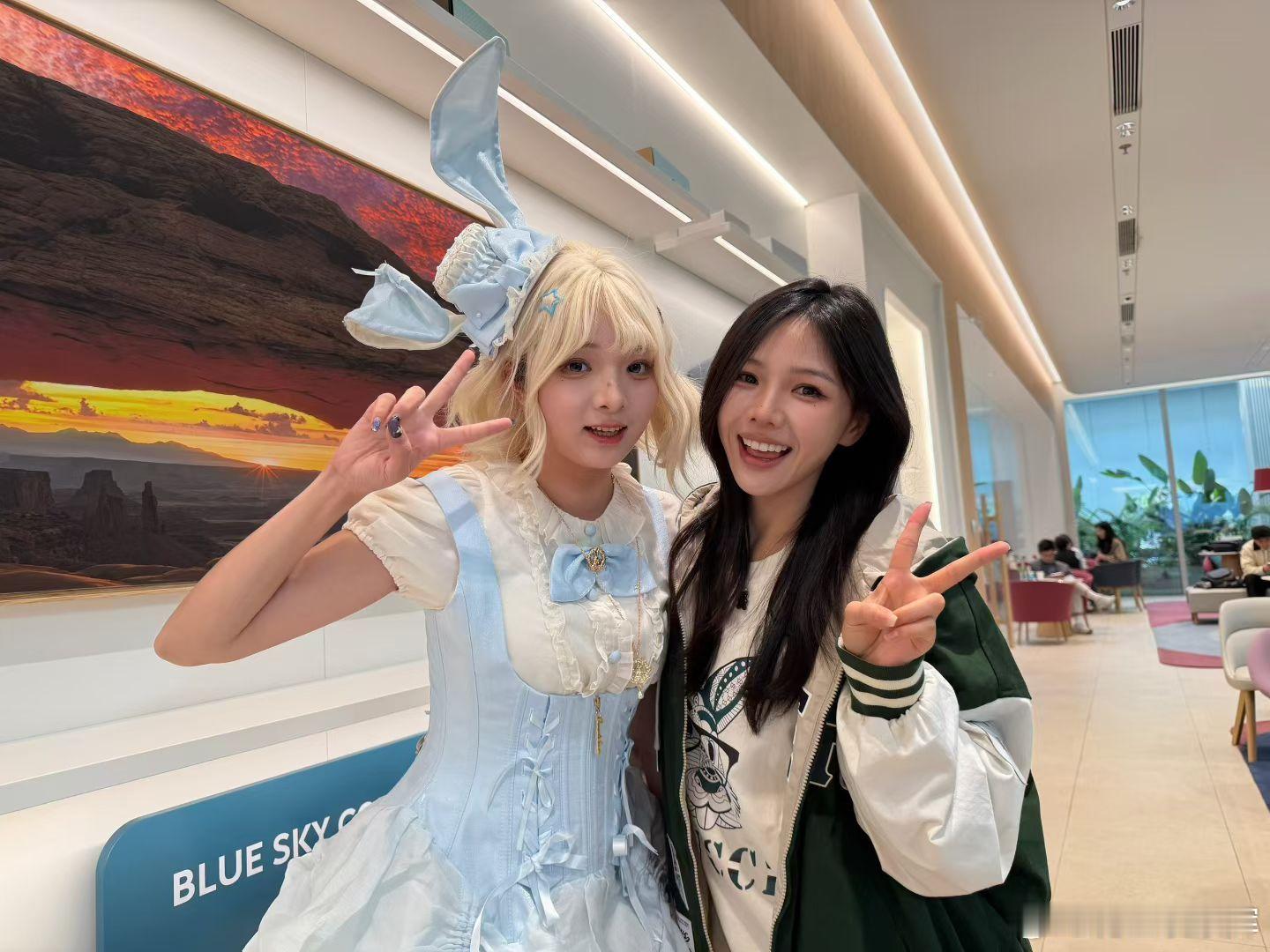 马年将至开台“天马行空”的萤火虫没毛病吧！萤火虫天马狂想曲特别版快闪活动在广州塔