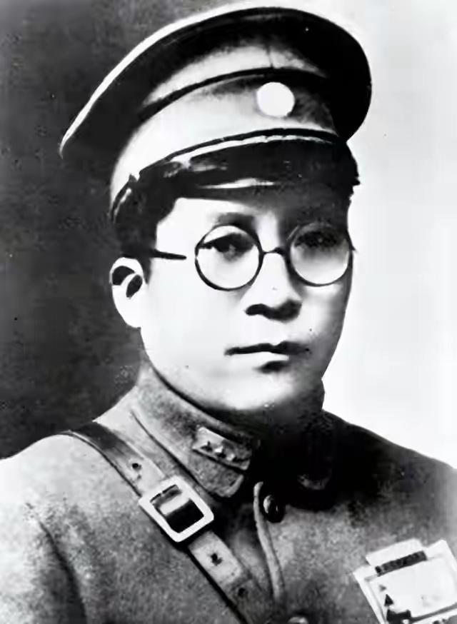 杨虎城女儿晚年回忆：老蒋当年没想下死手，坏就坏在少帅的手令

这话听着像是给蒋介