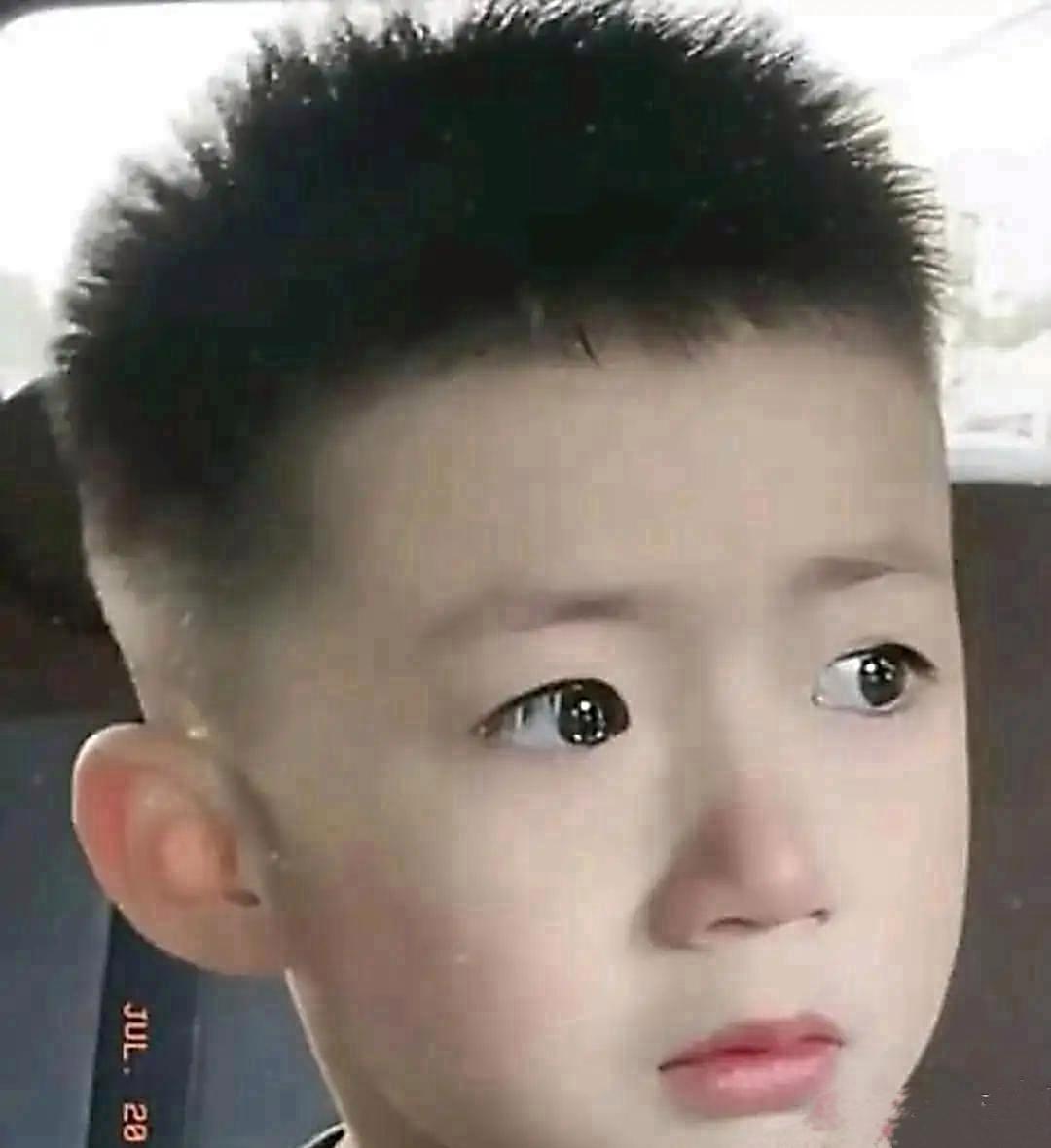 妈妈拿棍“逼”出奇迹！渐冻症男孩活过17年，还考上西安交大！

看哭了！河南女子