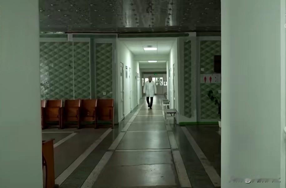 乌克兰西北部小镇霍什切夫的产科病房，一个安静得令人不安的地方，当天没有一名婴儿出