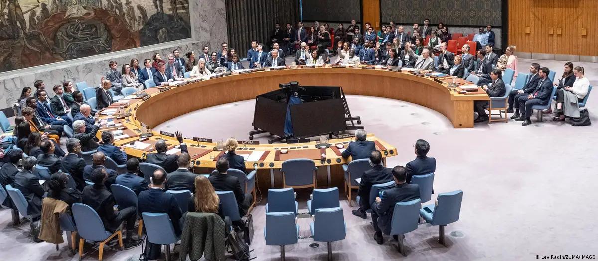 安理会决议遇阻、美法学家质疑：美国对伊行动道义与法理双重失据
在巴林提交的护航决