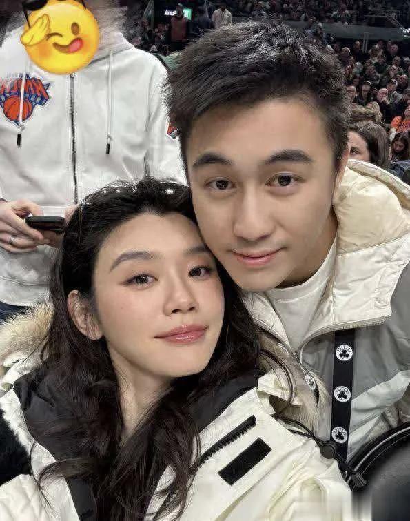 奚梦瑶和何猷君要办婚礼了，这场婚礼不只是简单走个仪式，既能立稳恩爱夫妻的形象，还