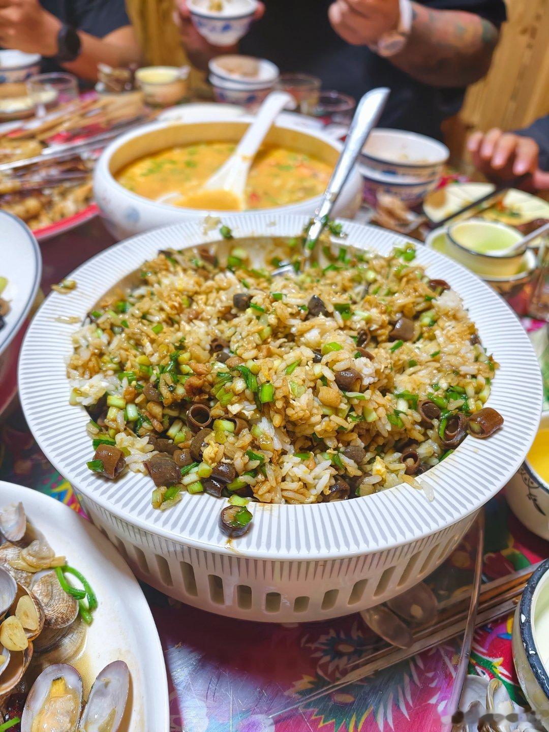 从烟台出差回来了海肠捞饭吃完念念不忘给小伙伴们安利一波攻略明年去烟台没准能用上[