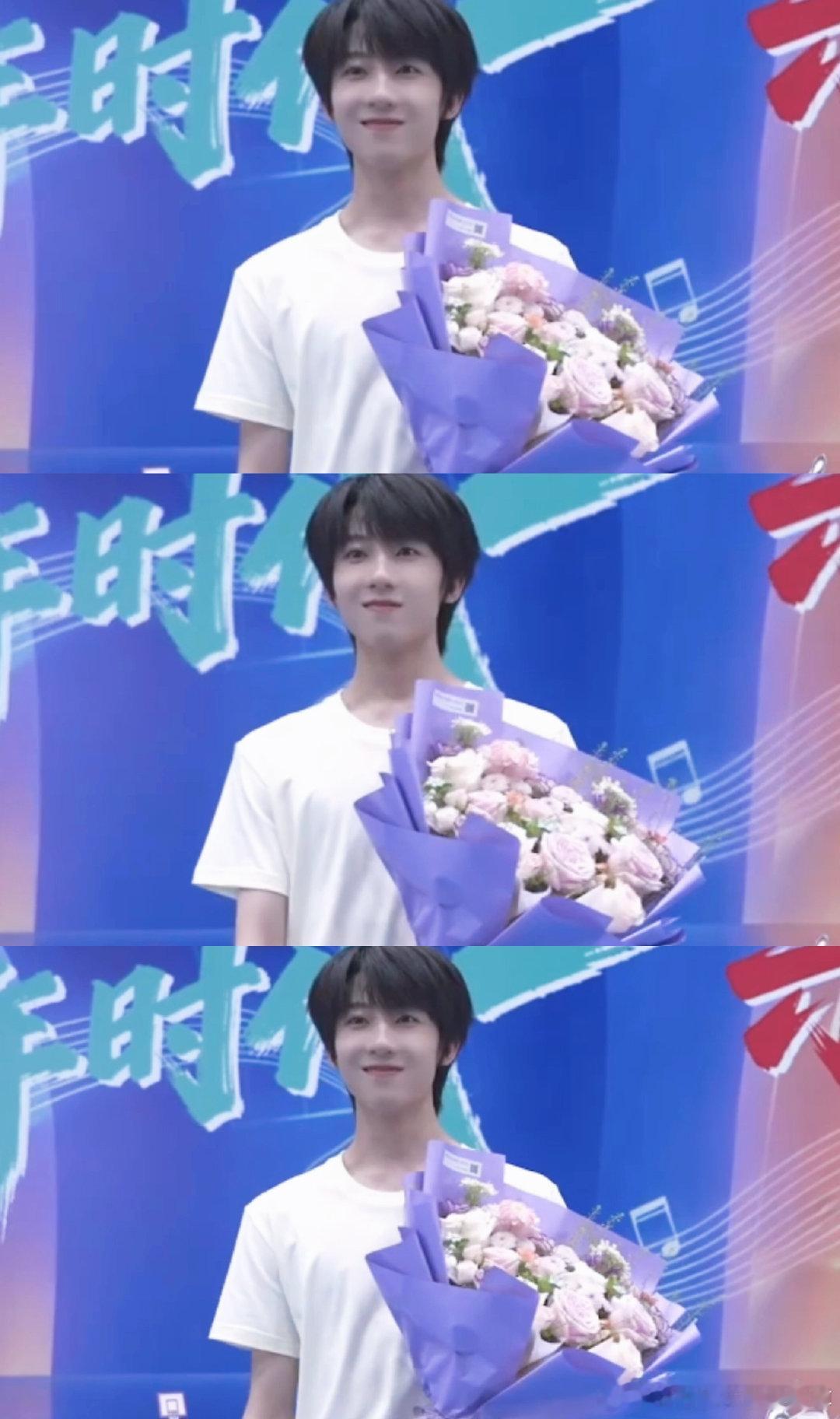 杨博文杀青捧花照杨博文周扬杀青特辑 台词细磨，演技沉淀，杨博文不负打磨与期待，圆