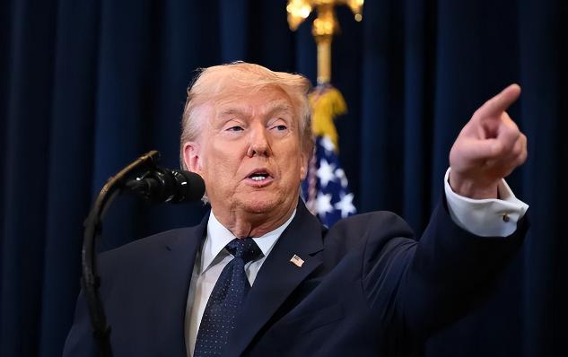 3月31日特朗普“求和”骗局曝光，一边喊停战一边增兵5万，中东根本没和平

小派