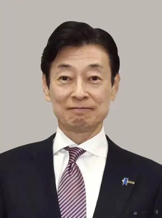 尴尬了，日本高官来中国无人接见。

5月2日这天，日本政坛的核心人物西村康稔悄悄