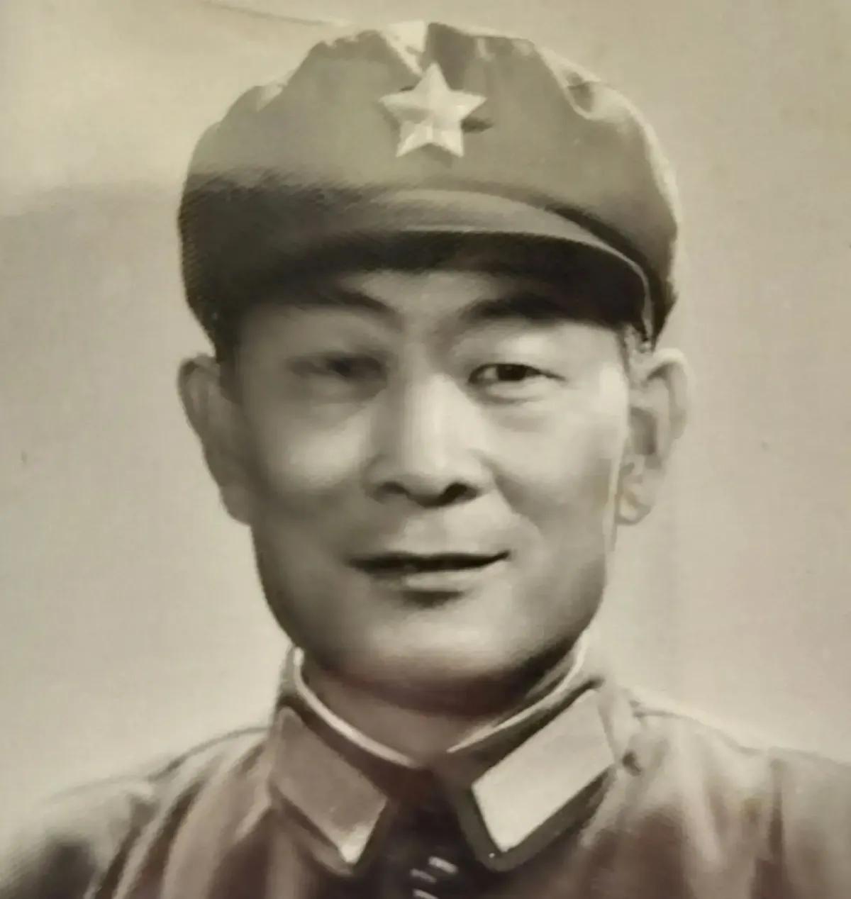 哎哟，最近有个大事儿在家族里传得沸沸扬扬的，就是咱们这位传奇老父亲李衍孔同志，今