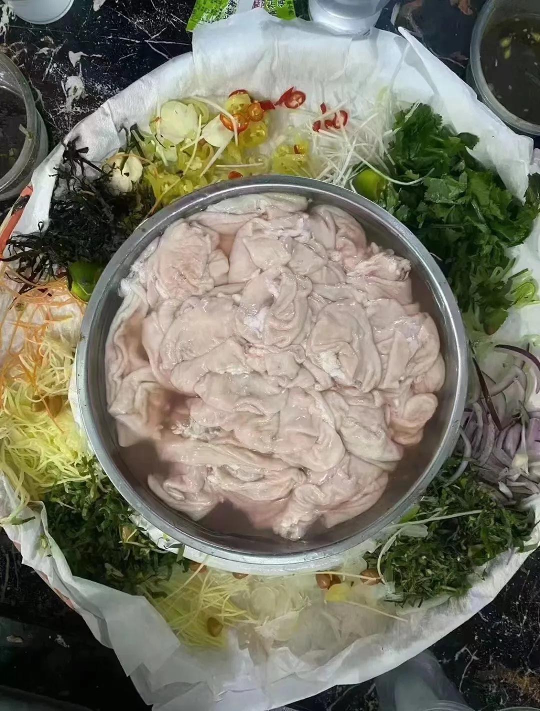 我敢说，这个菜外地人看不懂！只有广东人才懂这个菜的含金量有多高。