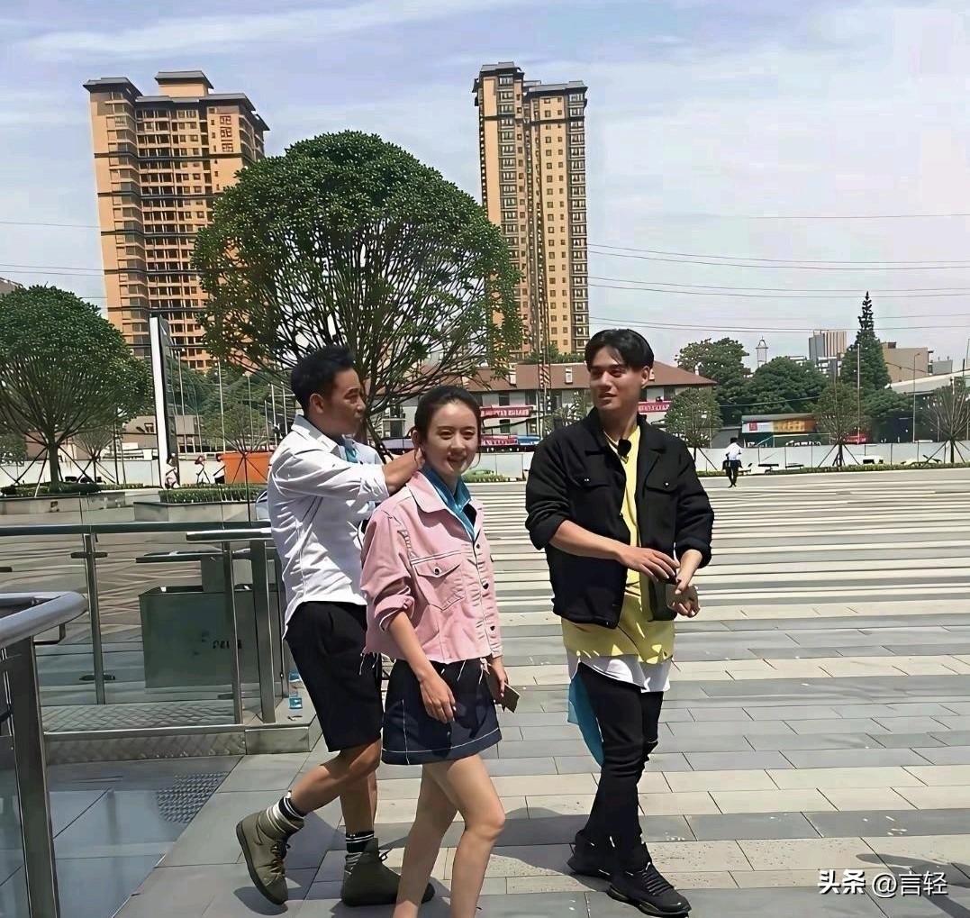 路人视角真实的赵丽颖，你们能接受吗？？