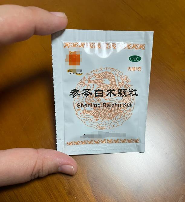 气不足特别明显，说话都感觉气不够，多说几句就累，身上的肌肉摸上去很松软。
如果还