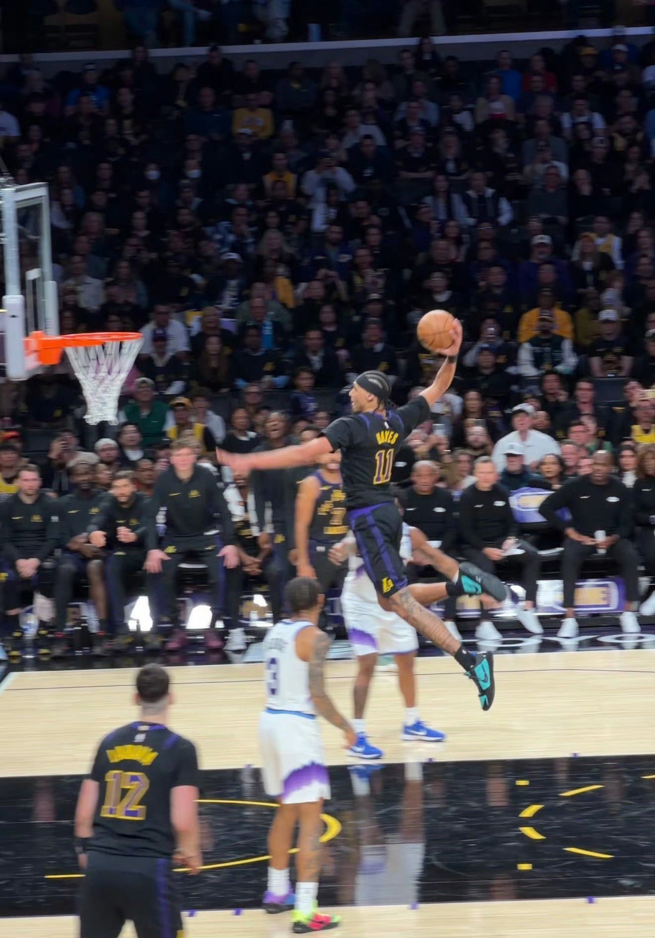 浓眉就扣不出来这种球