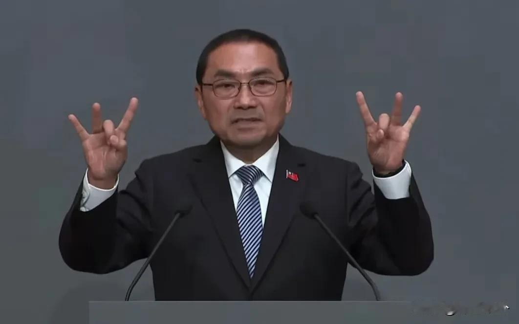 一地鸡毛！罢免侯友宜的团体闹内讧解散！
王姓男子组织罢免新北市长侯友宜，但是他出