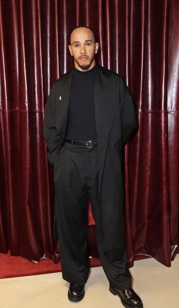 44今日在伦敦出席FerrariStyle门店开业活动
太美丽了太帅了🤩
上班