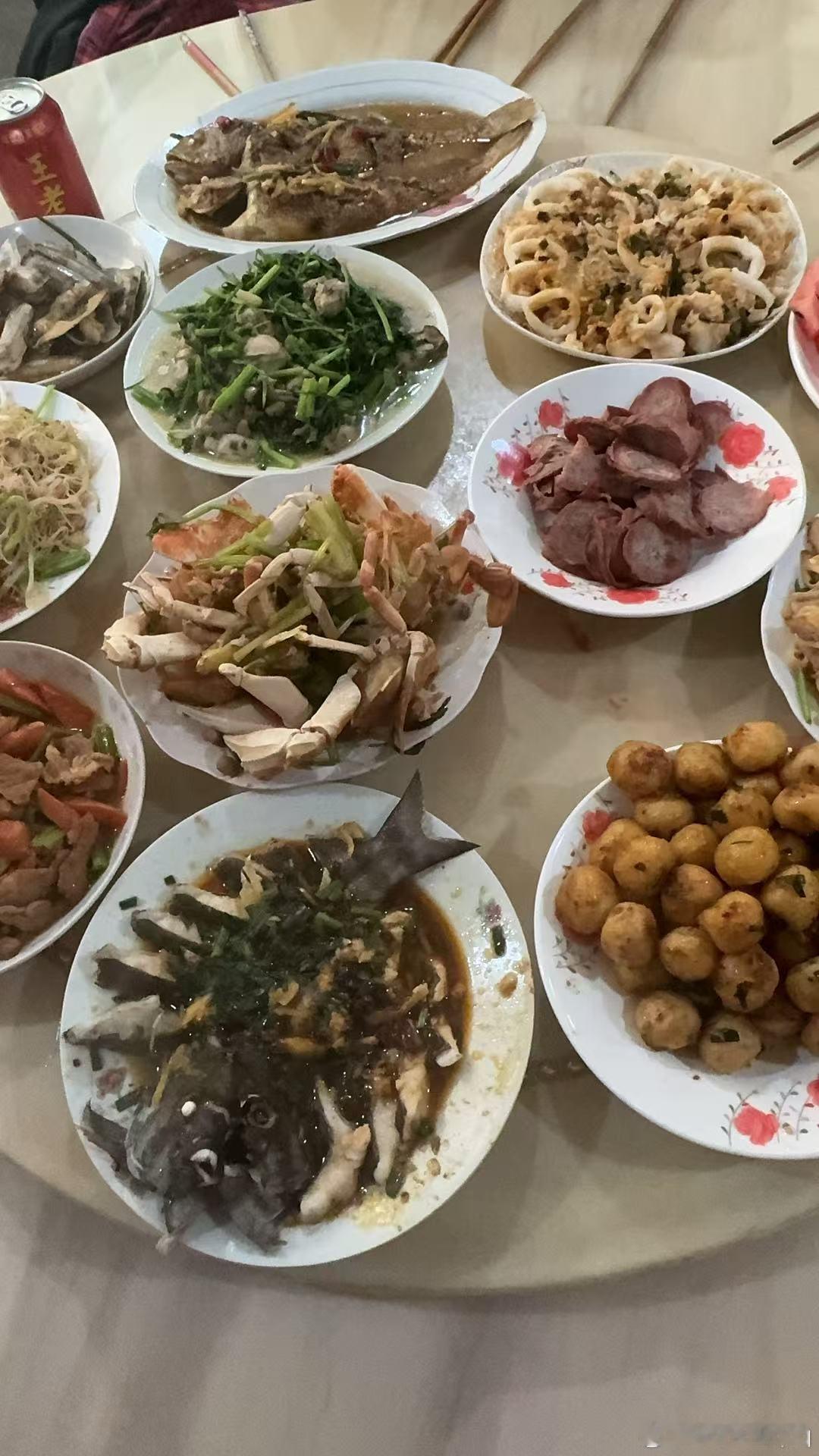 AG年夜饭的仪式感 看AG吃年夜饭，满满一桌佳肴，这仪式感绝了 