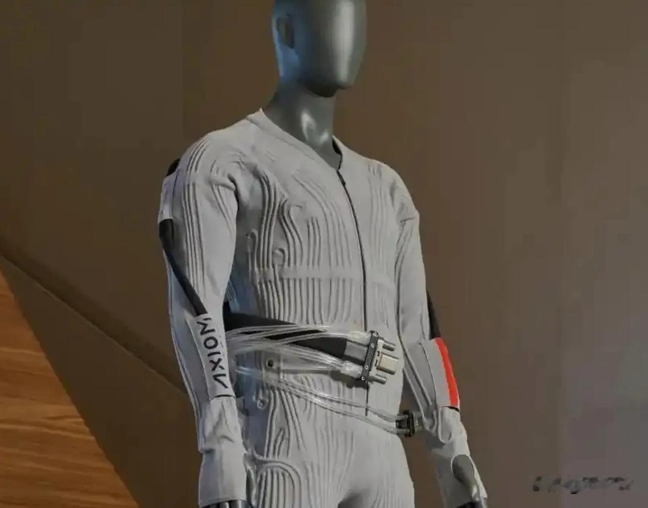 奢侈品牌Prada进军航天业，给NASA设计了宇航服。

意大利奢侈品牌Prad