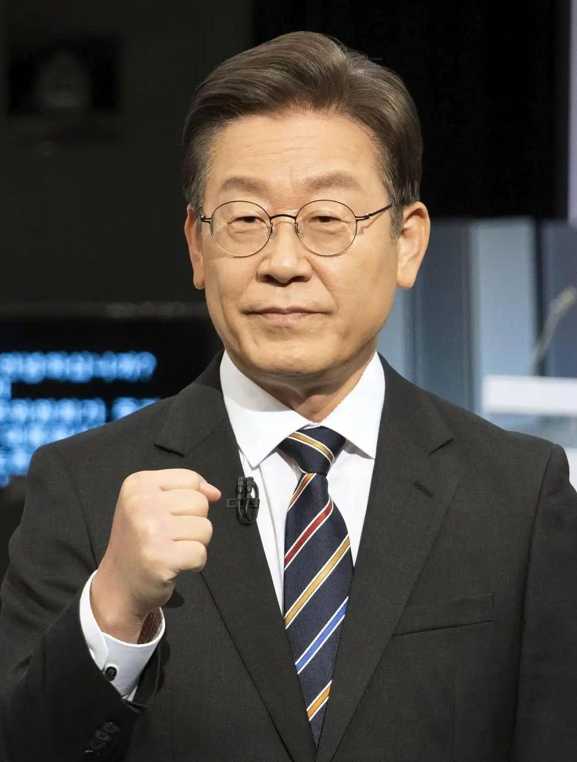 李在明能不能带韩国摆脱美国控制？说实话，真难。但有意思的是，这股“想自己当家”的