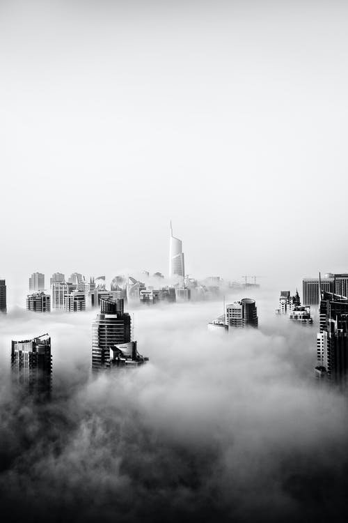 历史是一堆灰烬，但灰烬深处有余温。——黑格尔《美学》