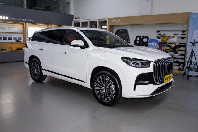 全家舒适不妥协，瑞虎 9，一台懂全家人的旗舰 SUV