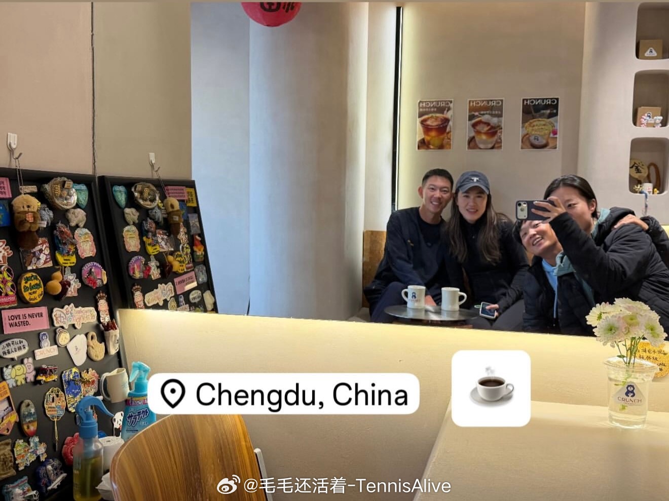 【朱琳成都游玩：蒋欣玗也在旁边】