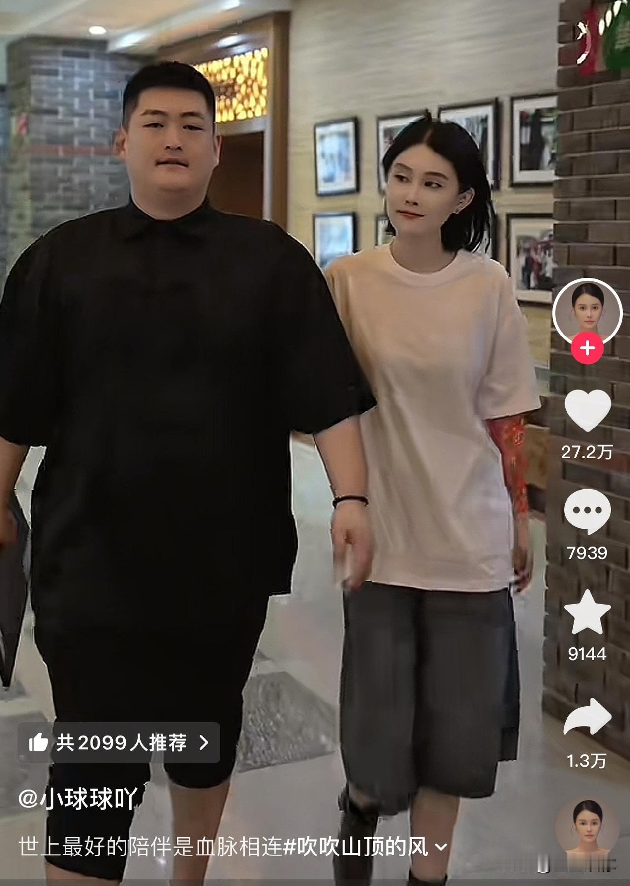 以前真没想到赵本山的一双儿女能这么稳。很多星二代、富二代，手握资源就高调折腾，急