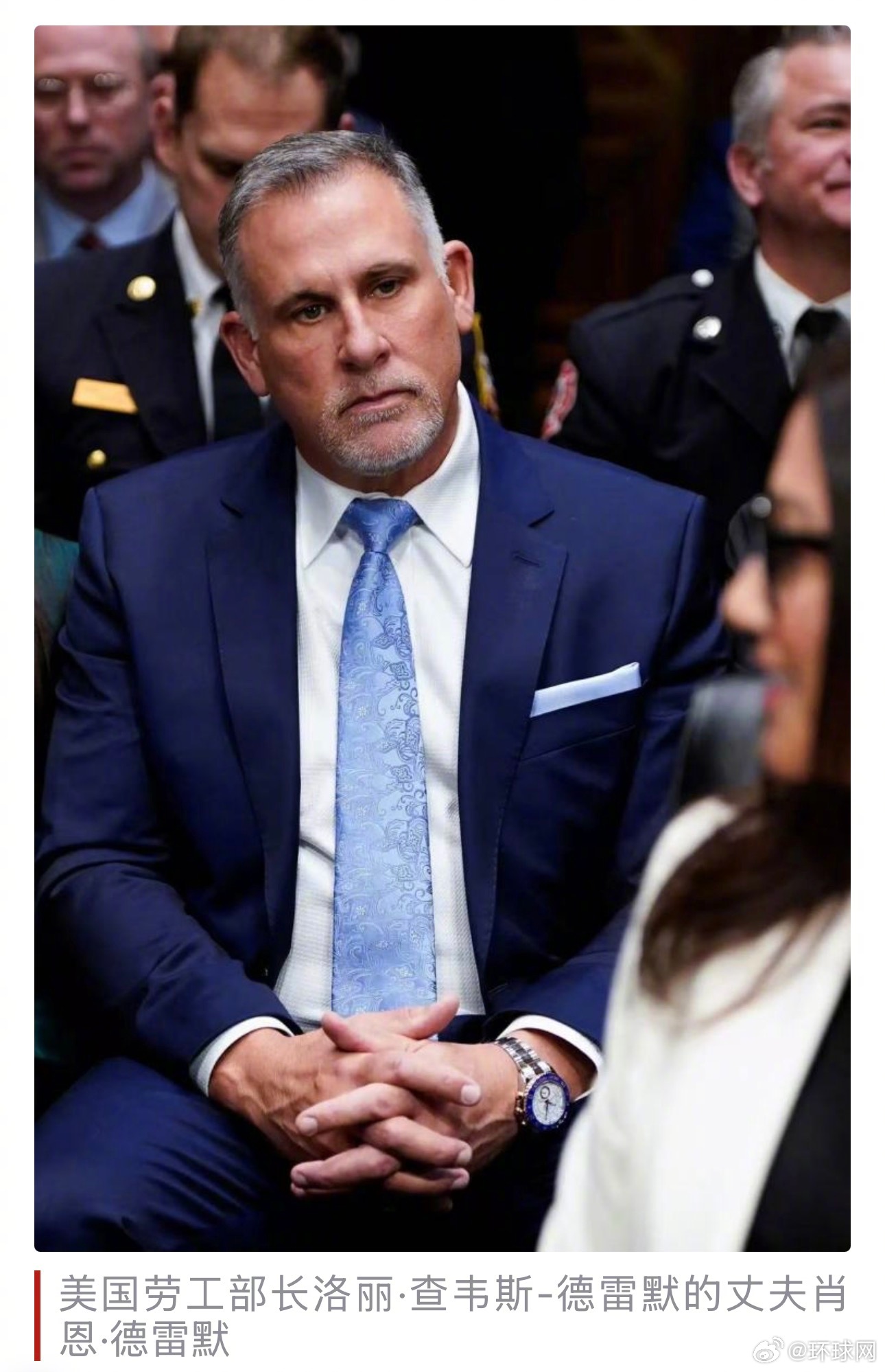 #美劳工部长丈夫涉嫌性骚扰工作人员#【美媒：美国劳工部长丈夫涉嫌性骚扰女工作人员