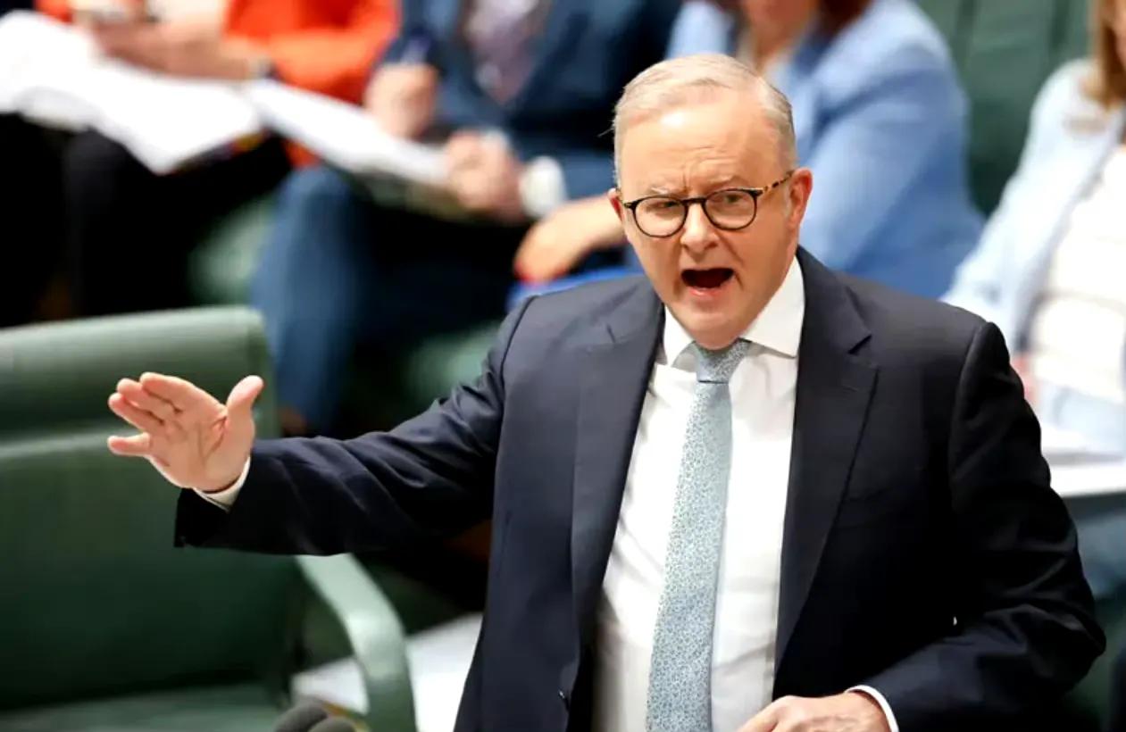 刷到澳大利亚这波操作直接惊了！12月10日正式官宣，16岁以下孩子禁止用社交媒体