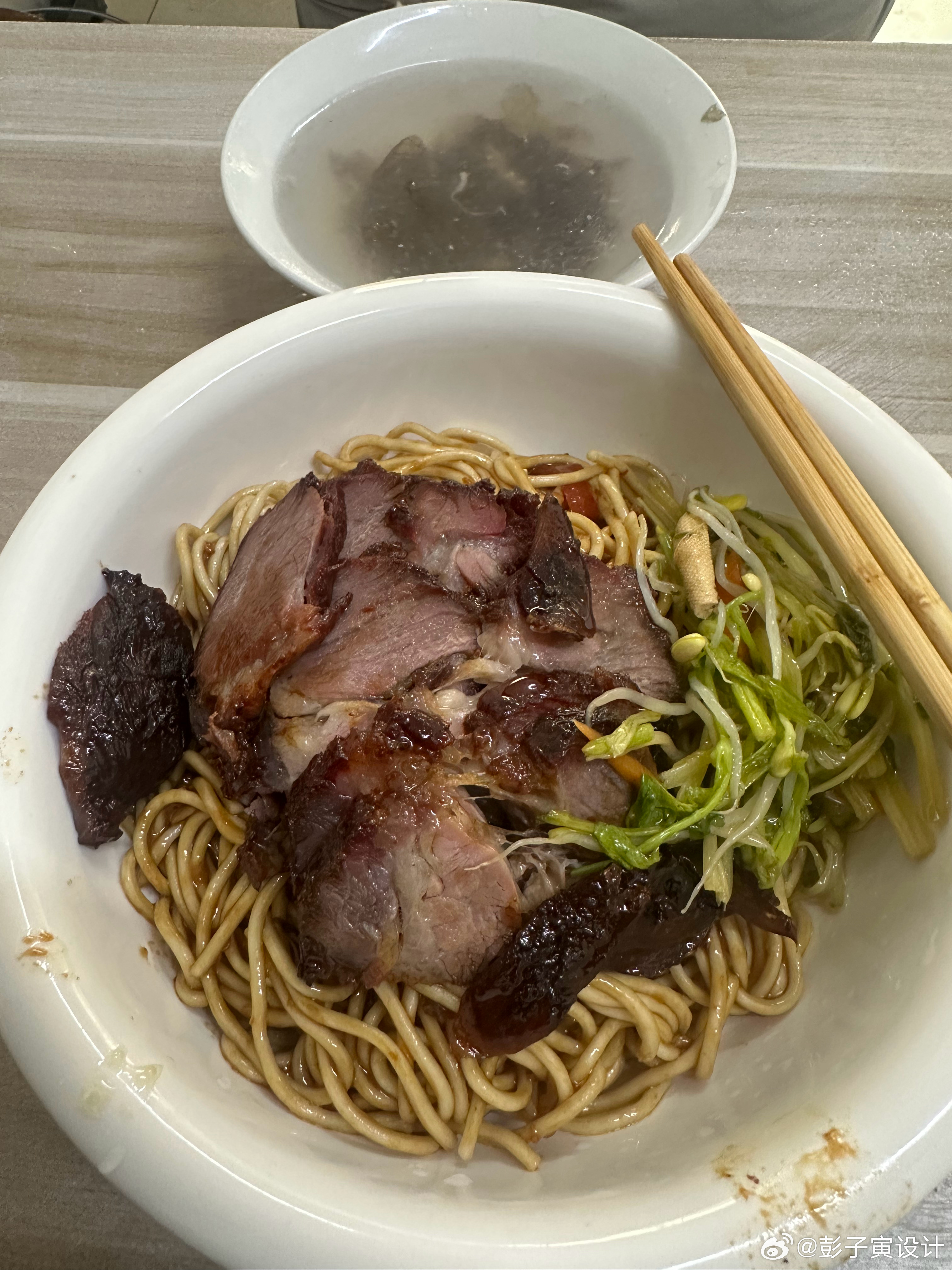 凉面推荐这家，口味可以 27一份拆烧肉酱凉面 南京·大姐老卤面馆