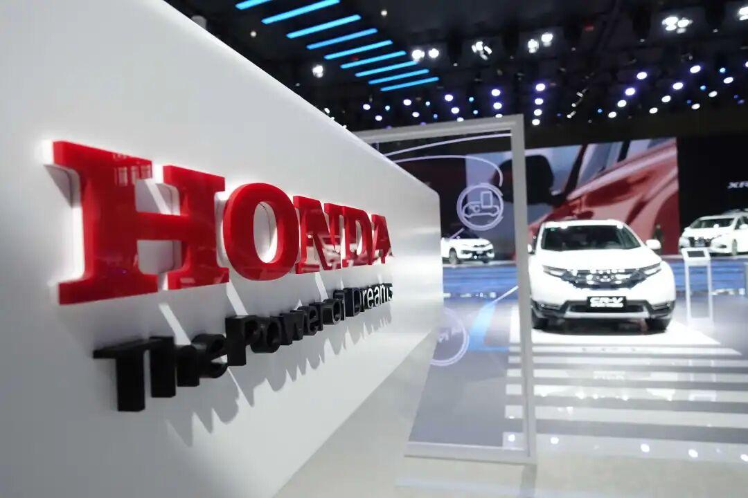 怒了！2026年10场音乐节集体翻车，临近演出突然取消，乐迷血本无归！
 
花钱