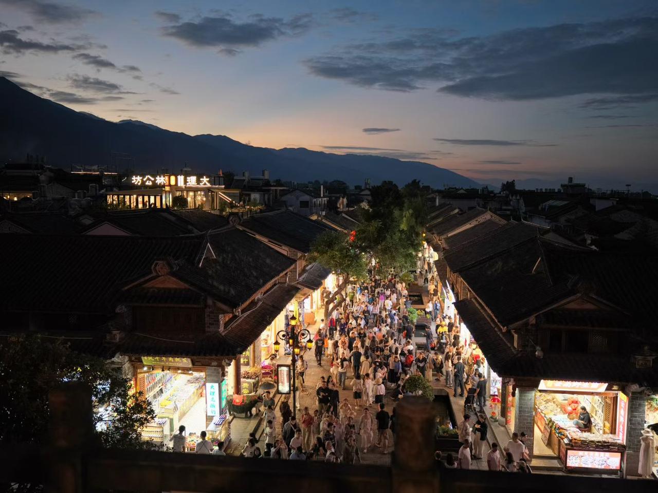 大理避暑
大理旅游攻略必去景点有哪些?